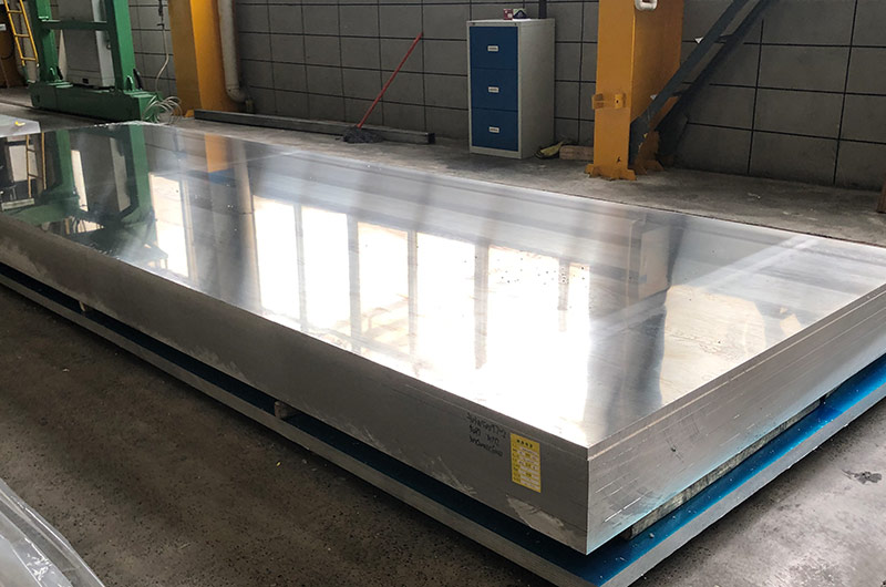 河南明泰鋁業(yè)模具鋁板原材料5052鋁板、6061鋁板