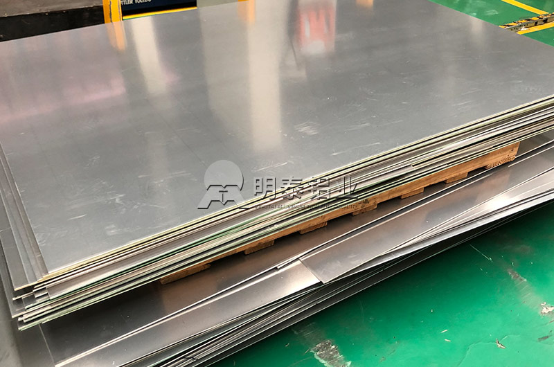 廣東電池托盤用鋁合金板帶規(guī)格有哪些？具體價(jià)格多少